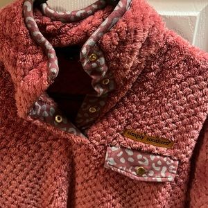 Simply southern pink hoodie such warm material perfect for fall!